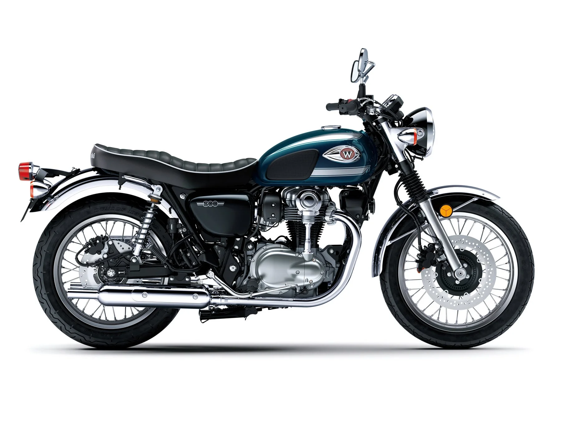 メタリックディープブルーのW800斜め