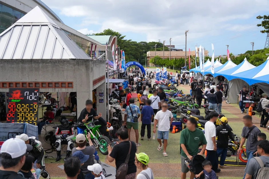 モータースポーツイベントの様子