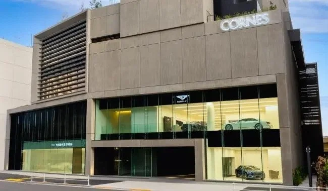 CORNES BENTLEY Showroom