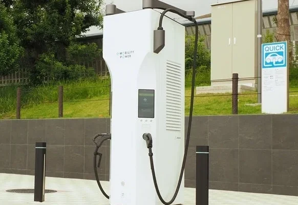 次世代超急速充電器「SERA-400」が東名高速・海老名SA（上り）で運用開始！EV充電の新たな拠点に
