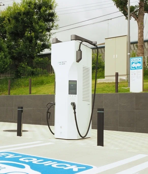 次世代超急速充電器「SERA-400」が東名高速・海老名SA（上り）で運用開始！EV充電の新たな拠点に