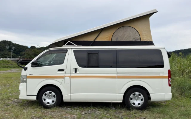 Carstay、「秘密の屋根裏部屋」付きキャンピングカー「SAny.VAN ポップアップルーム」のレンタルを開始