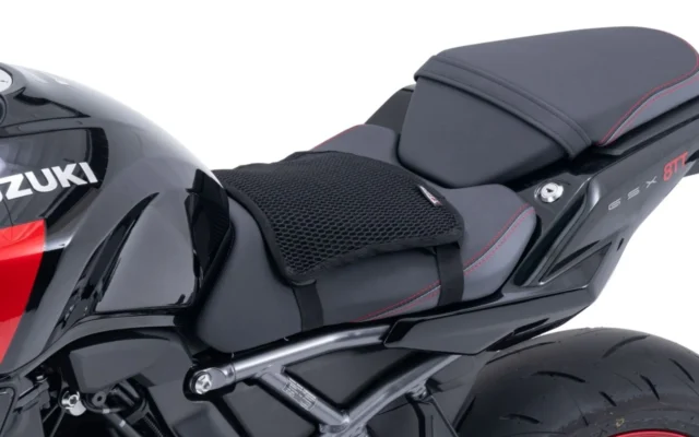 バイク用シートクッション「ゲルザブRS」専用メッシュカバー登場！夏場のツーリングを快適に