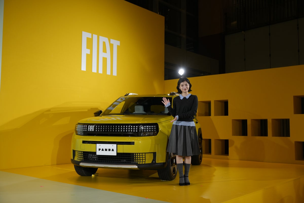 FIAT新型「GRANDE PANDA」日本初披露。蒔田彩珠さん、Boseさんらが「CASA GRANDE PANDA」に登場