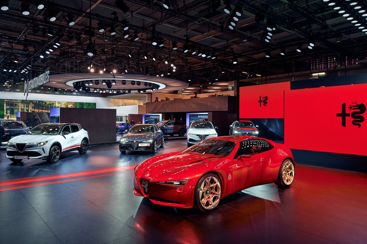 ALCANTARA®、パリ・モーターショー2026でルノー、オペル、アルファ ロメオ、ピニンファリーナデザインとのプロジェクトを発表