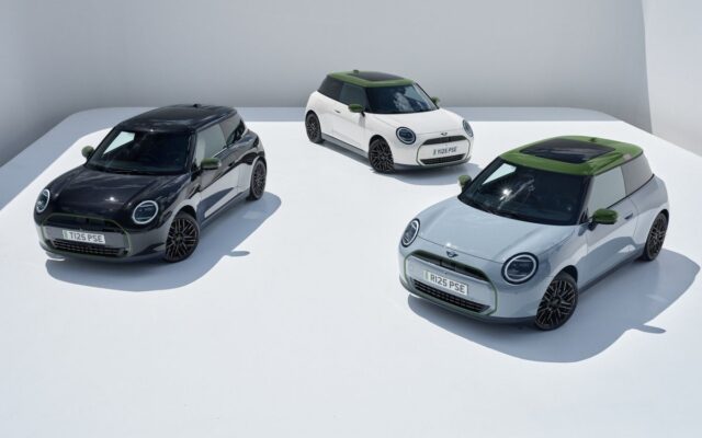 MINI PAUL SMITH EDITION ガソリンモデル受注1,000台超えを達成